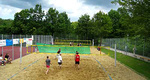 Beachvolleyballplatz in Denzlingen mit spielenden Personen Beachvolleyballplatz in Denzlingen mit spielenden Personen
