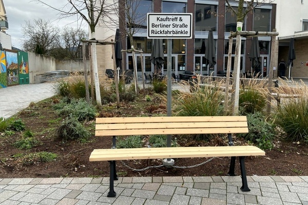 Das „Rückfahrbänkle“ im Kohlerhof / Rosenstraße. Foto: Gemeinde Denzlingen Das „Rückfahrbänkle“ im Kohlerhof / Rosenstraße. Foto: Gemeinde Denzlingen