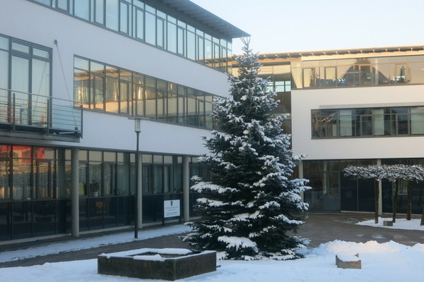 Rathaus Denzlingen im Winter