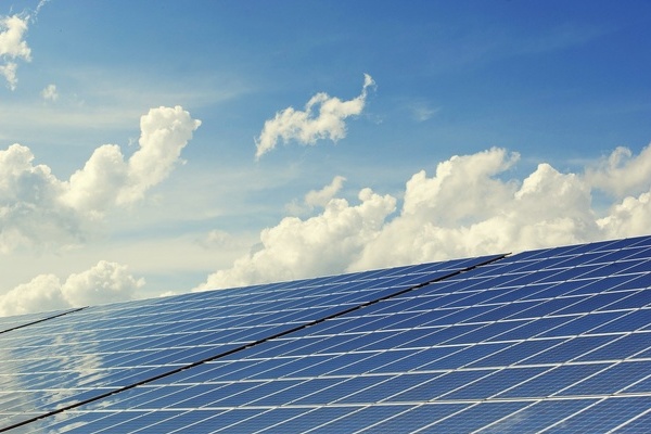 Foto Photovoltaic v. pixabay Foto Photovoltaic v. pixabay